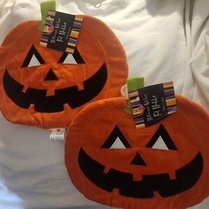 NWT Pair of Halloween Jack-o-Lantern Potholders- set of 2
